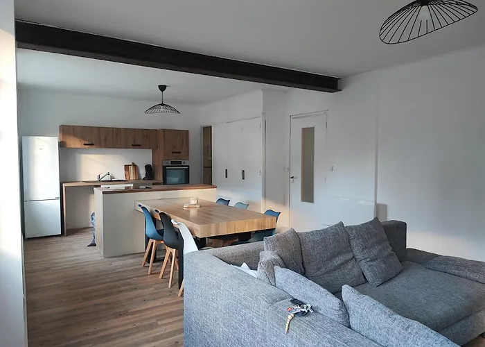 Nouveau Sur Ax-les-thermes, Grand De 118m à 5 Min Du Centre-ville