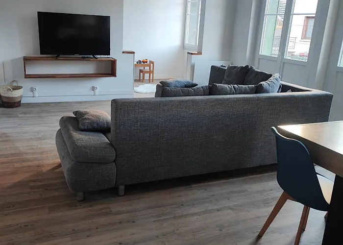 Nouveau Sur Ax-les-thermes, Grand De 118m à 5 Min Du Centre-ville Ax-les-Thermes